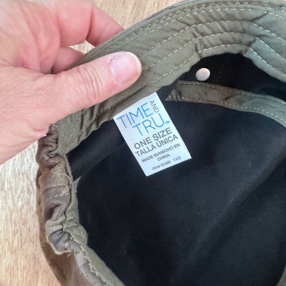 Time and Tru Women’s Camo Cadet Hat Faux Suede Military Style Cap - Picture 3 of 4